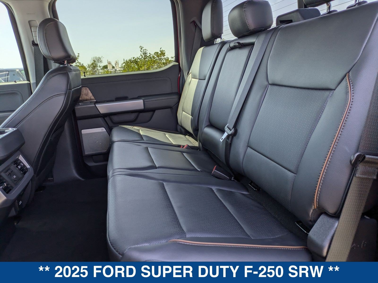 New 2025 Ford F250 Lariat w/ Lariat Ultimate Package AWD/4WD image 39