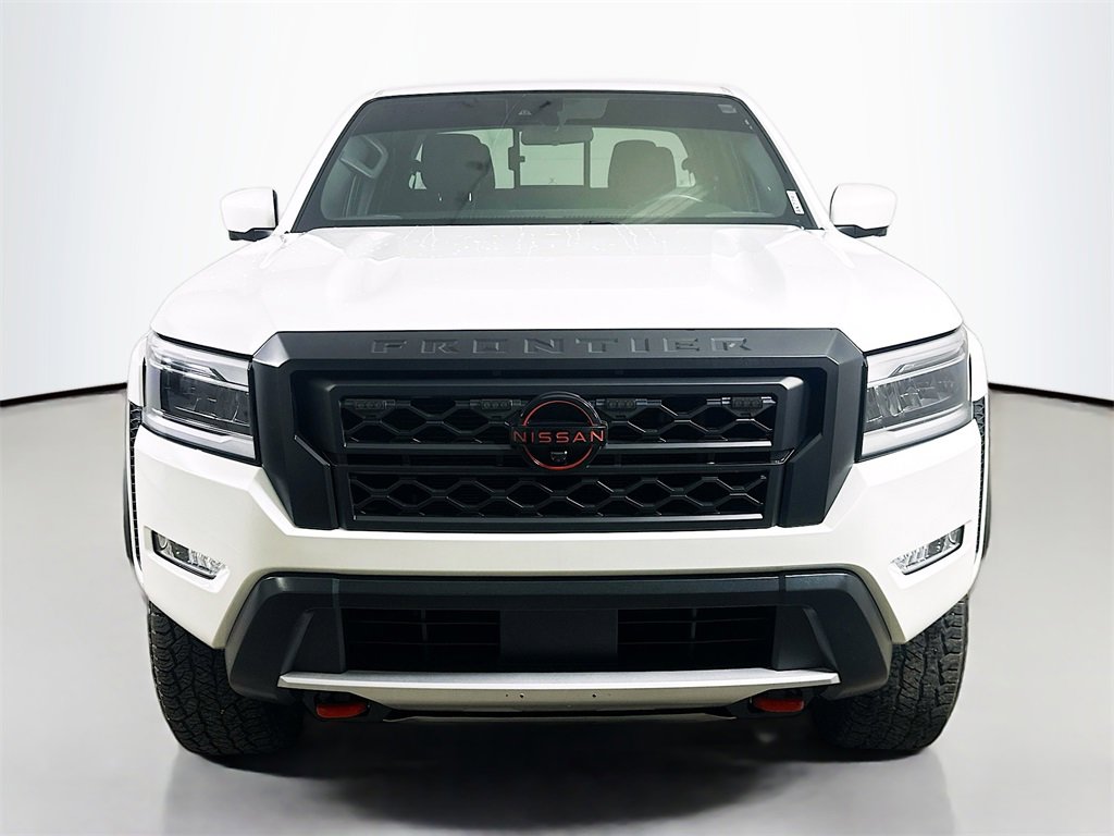 Used 2023 Nissan Frontier PRO-4X w/ Pro Convenience Package image 2