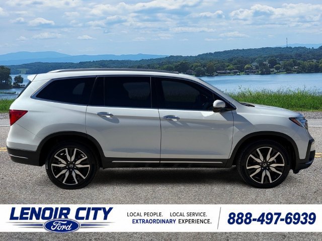 Used 2021 Honda Pilot Touring image 12