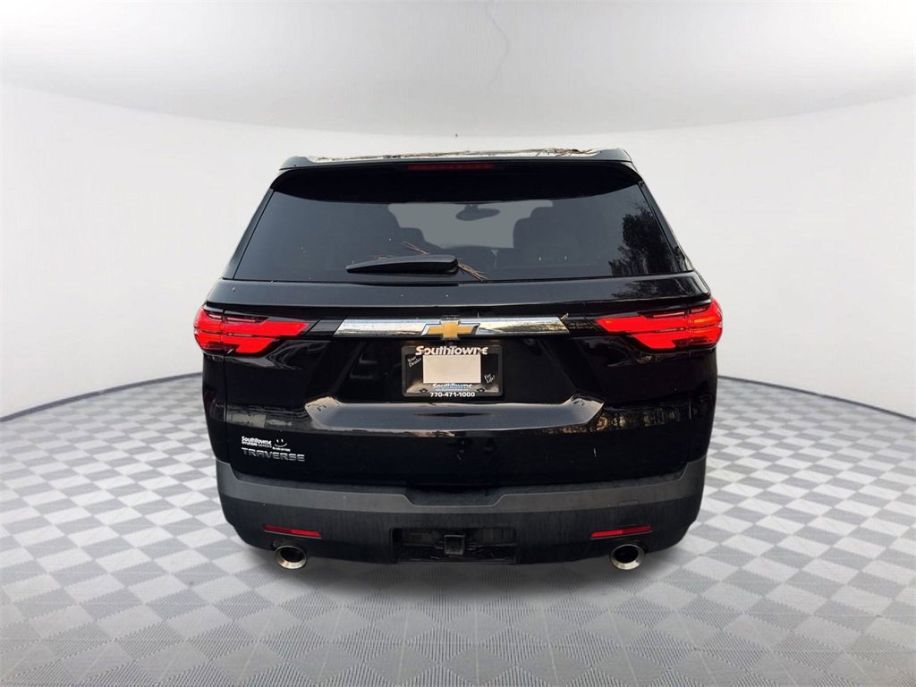 Used 2022 Chevrolet Traverse LS image 6