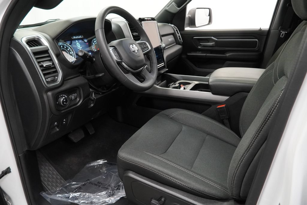 Used 2025 RAM 1500 Big Horn AWD/4WD image 17