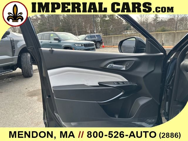 New 2026 Chevrolet Trax LT w/ Driver Confidence Package image 18