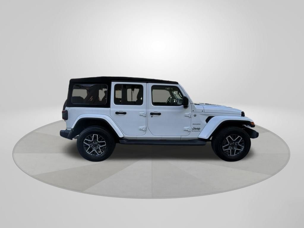 Certified 2024 Jeep Wrangler Sahara image 8
