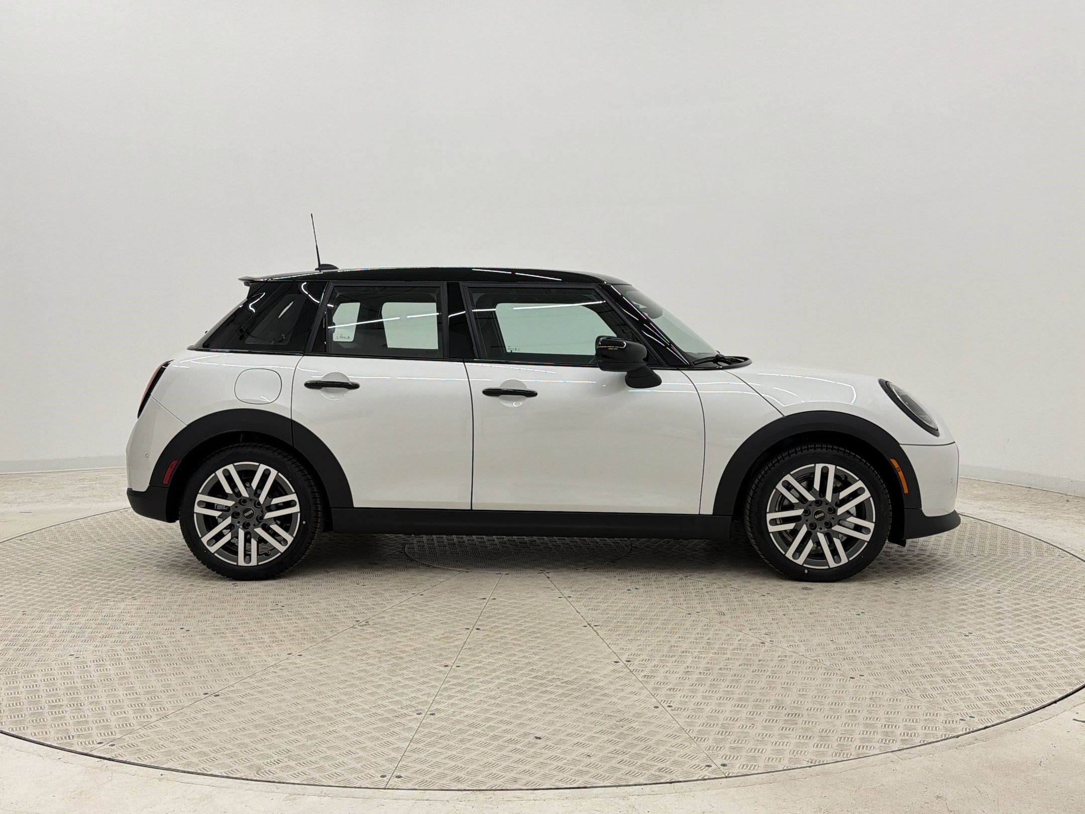 New 2026 MINI Cooper S image 8