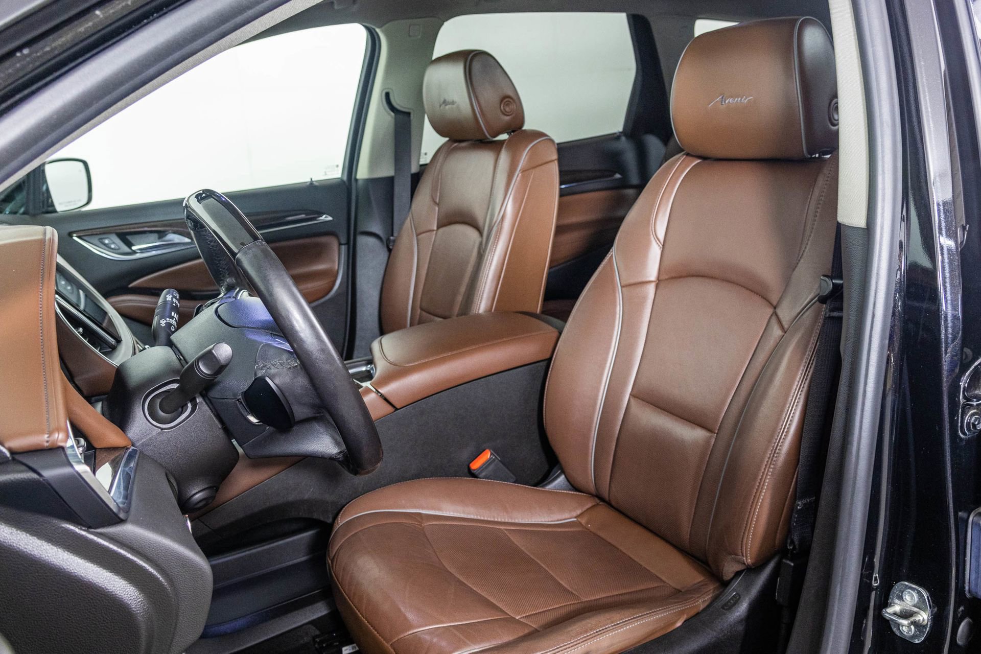 Used 2018 Buick Enclave Avenir w/ Avenir Technology Package image 28