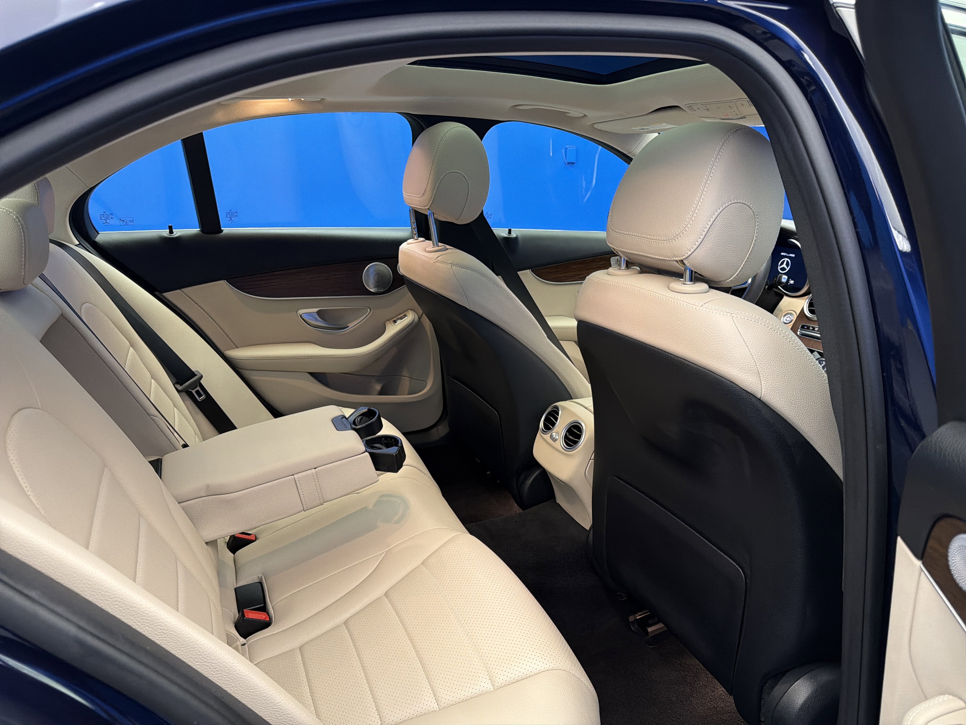 Used 2020 Mercedes-Benz C 300 4MATIC Sedan image 28