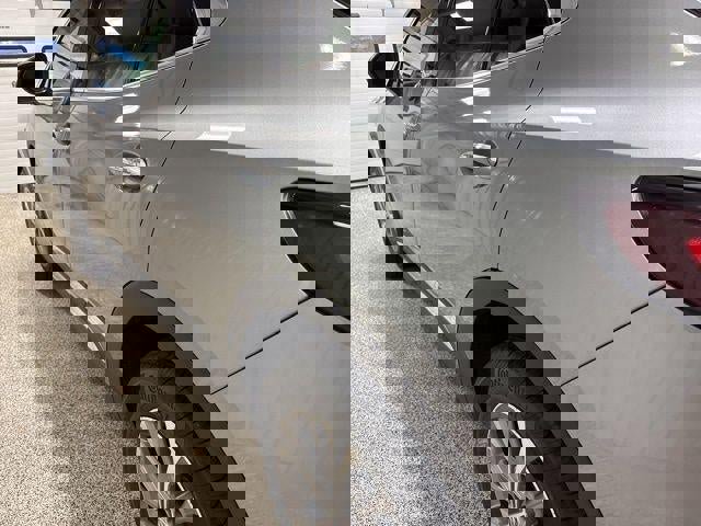 Used 2023 Buick Envision Preferred AWD/4WD image 11