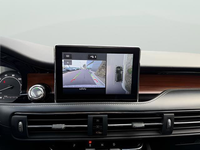 Used 2020 Lincoln Corsair Reserve w/ Equipment Group 201A image 21