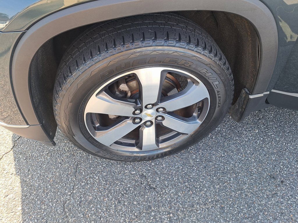 Used 2018 Chevrolet Traverse LT image 30