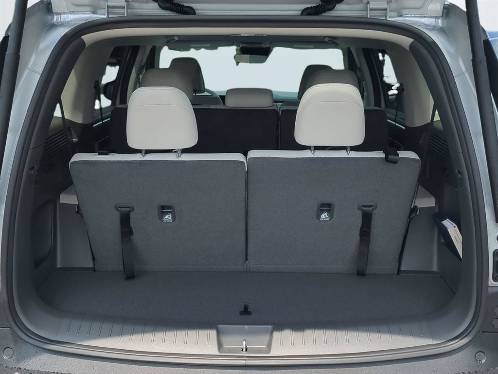 New 2027 Hyundai Santa Fe SE FWD image 14