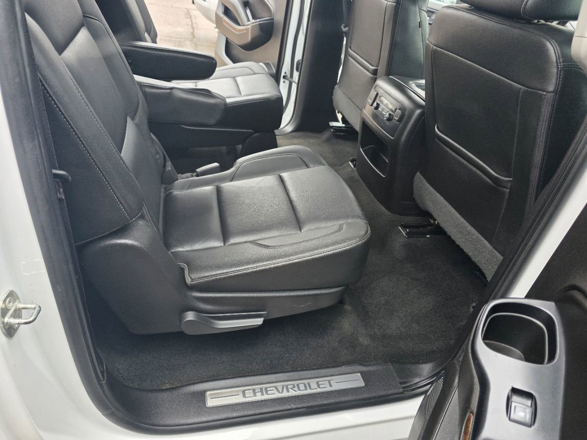 Used 2018 Chevrolet Suburban LT AWD/4WD image 28