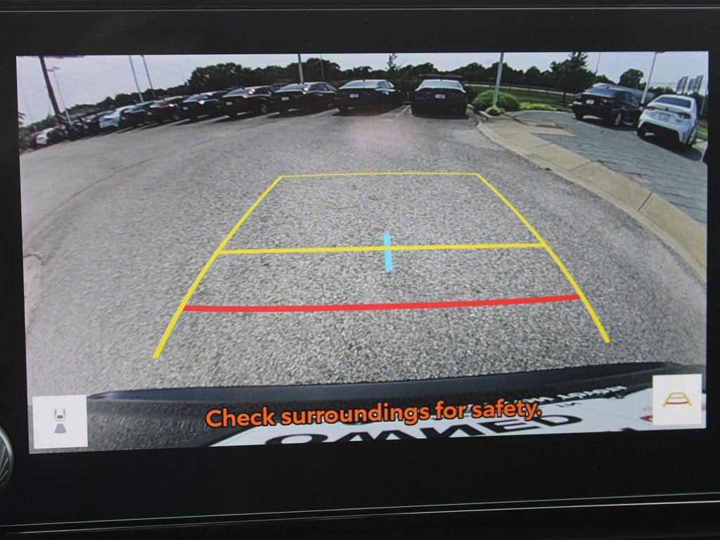 Used 2025 Toyota RAV4 LE AWD/4WD image 19