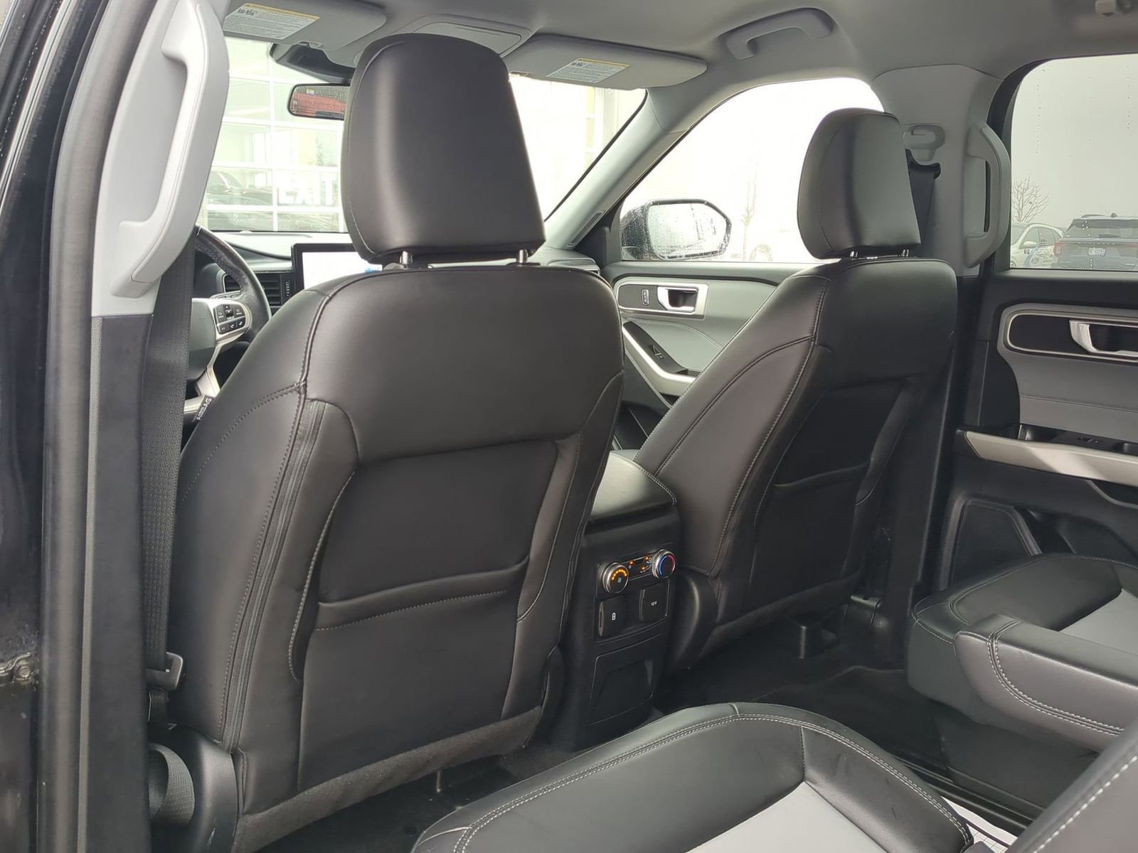 Certified 2022 Ford Explorer XLT w/ XLT Sport Appearance Package image 22