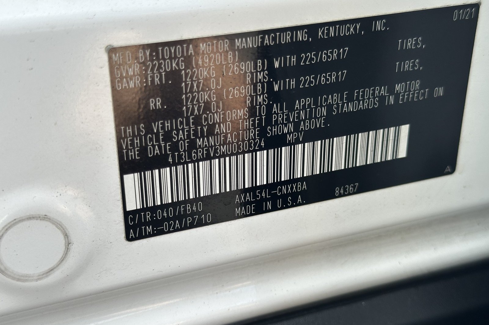 Certified 2021 Toyota RAV4 LE AWD/4WD image 32