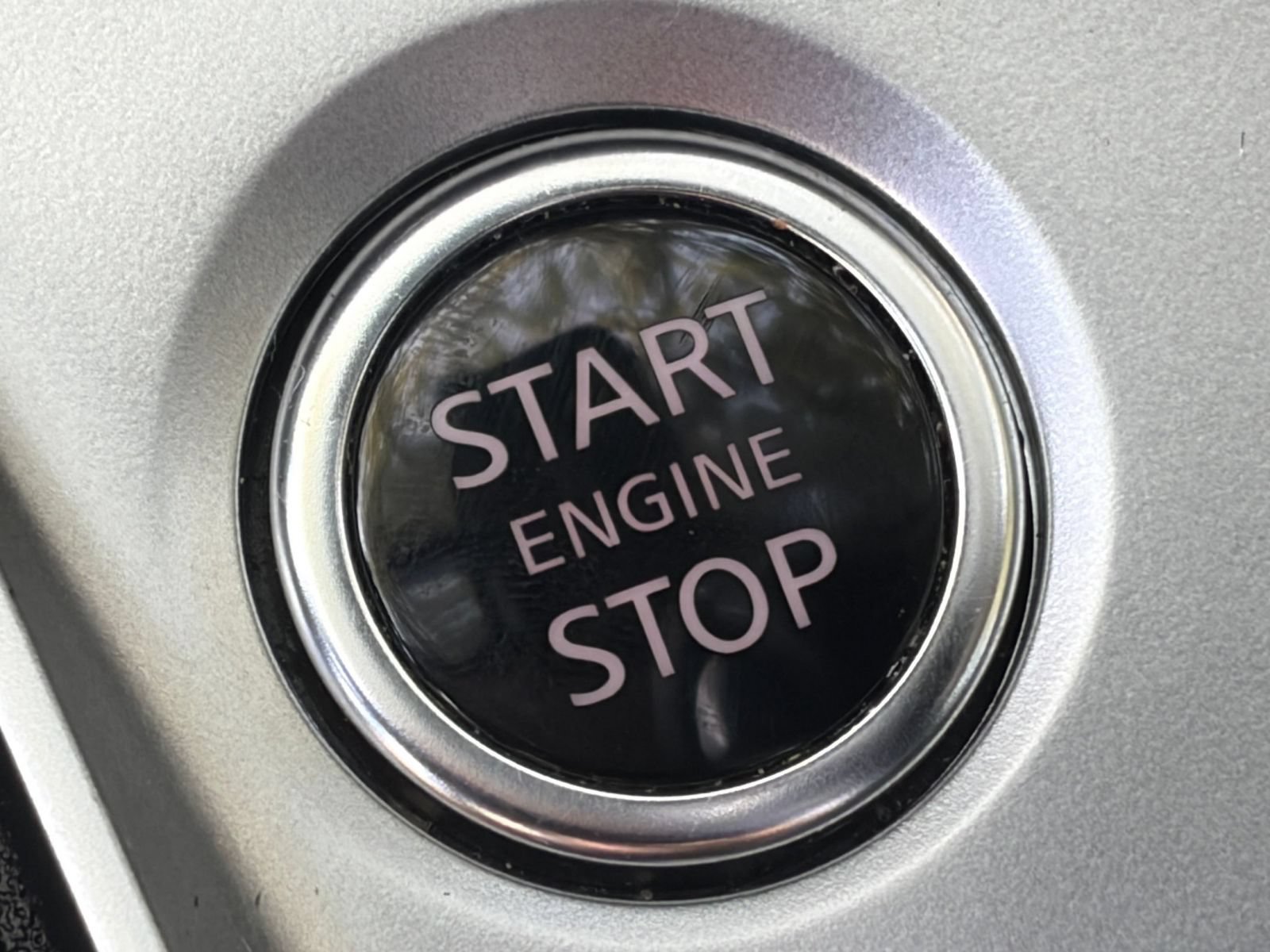 Used 2025 Nissan Altima 2.5 SV FWD image 16