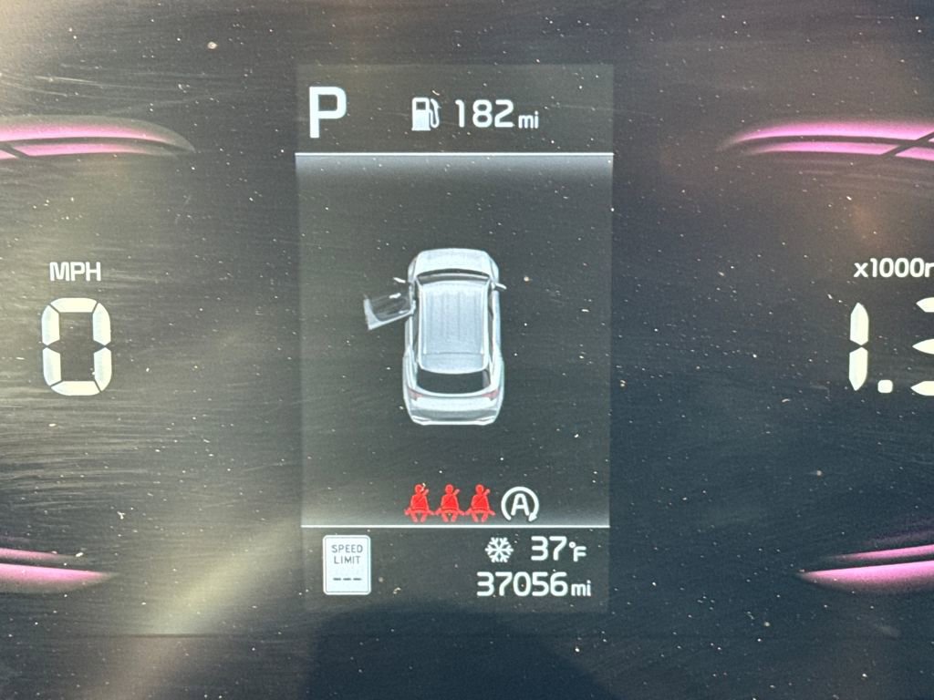 Used 2024 Kia Sportage LX image 18