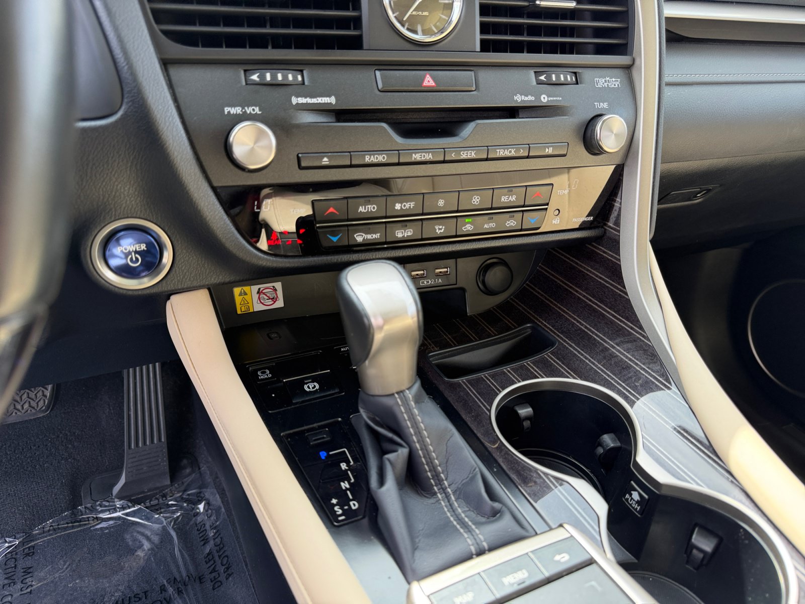 Used 2021 Lexus RX 450hL Luxury w/ Cold Area Package (CT) AWD/4WD image 12