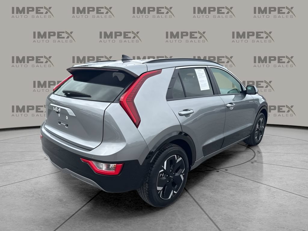 Used 2025 Kia Niro Wind w/ Wind Preserve Package FWD image 5