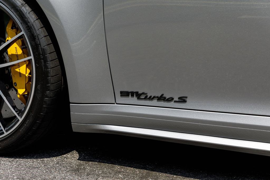 Used 2021 Porsche 911 Turbo image 12