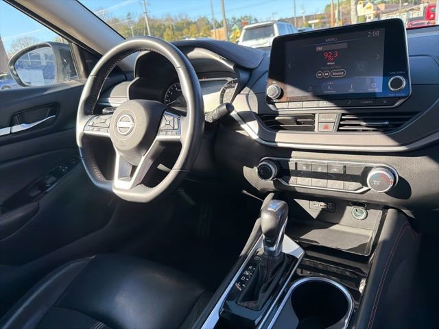 Used 2024 Nissan Altima 2.5 SR image 34