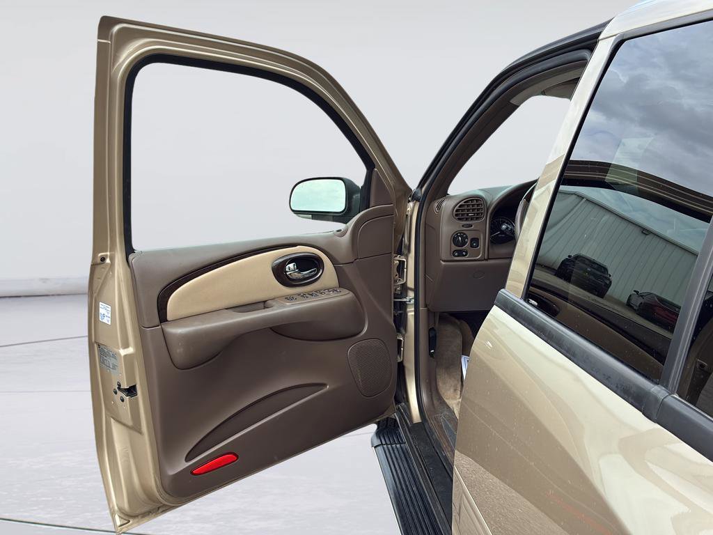 Used 2007 Buick Rainier CXL image 36