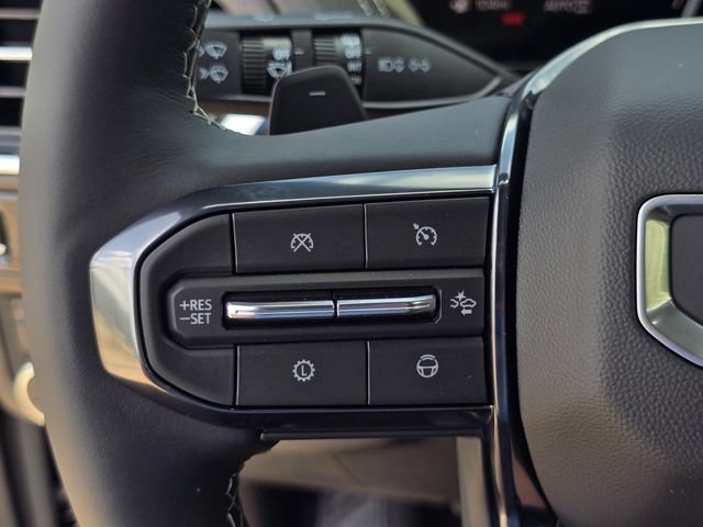 New 2026 GMC Yukon Denali Ultimate AWD/4WD image 23