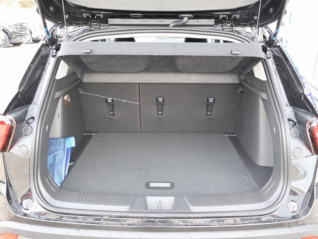 New 2026 Chevrolet Trax LT w/ Driver Confidence Package image 27