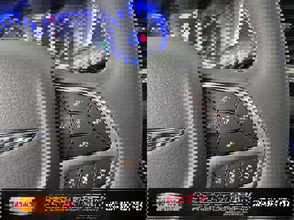 New 2026 Chrysler Voyager LX image 17