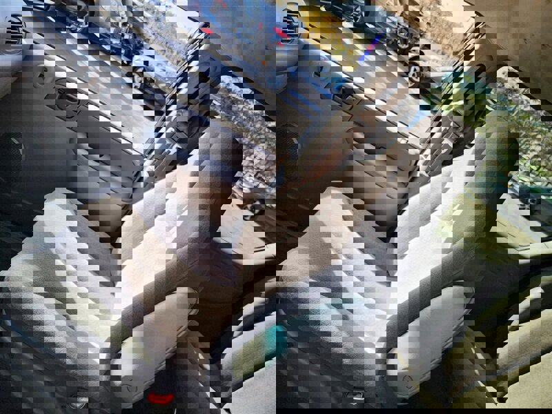 Used 2003 Chrysler Town & Country FWD image 33