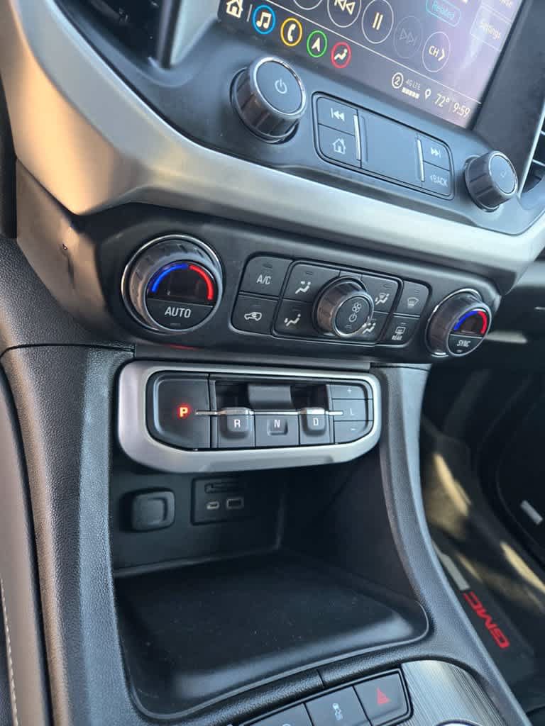 Used 2023 GMC Acadia SLT w/ Preferred Package