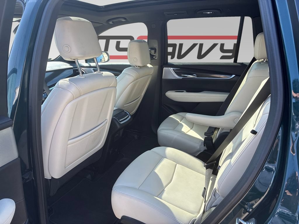 Used 2025 Cadillac XT6 Sport w/ Technology Package AWD/4WD image 17