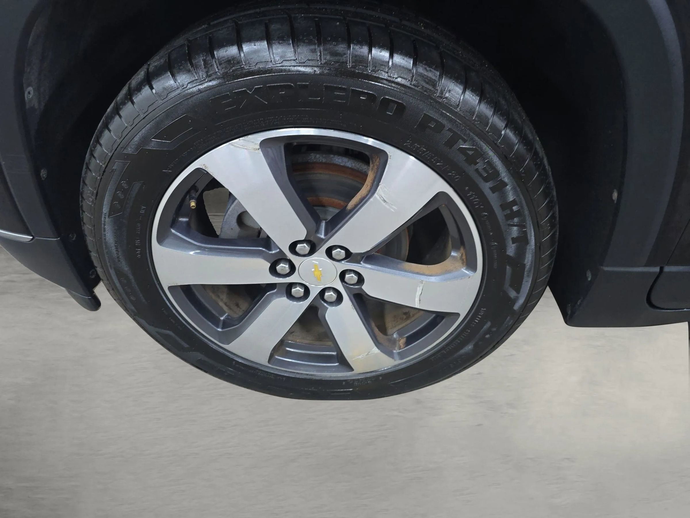 Used 2019 Chevrolet Traverse LT w/ LT Premium Package image 16