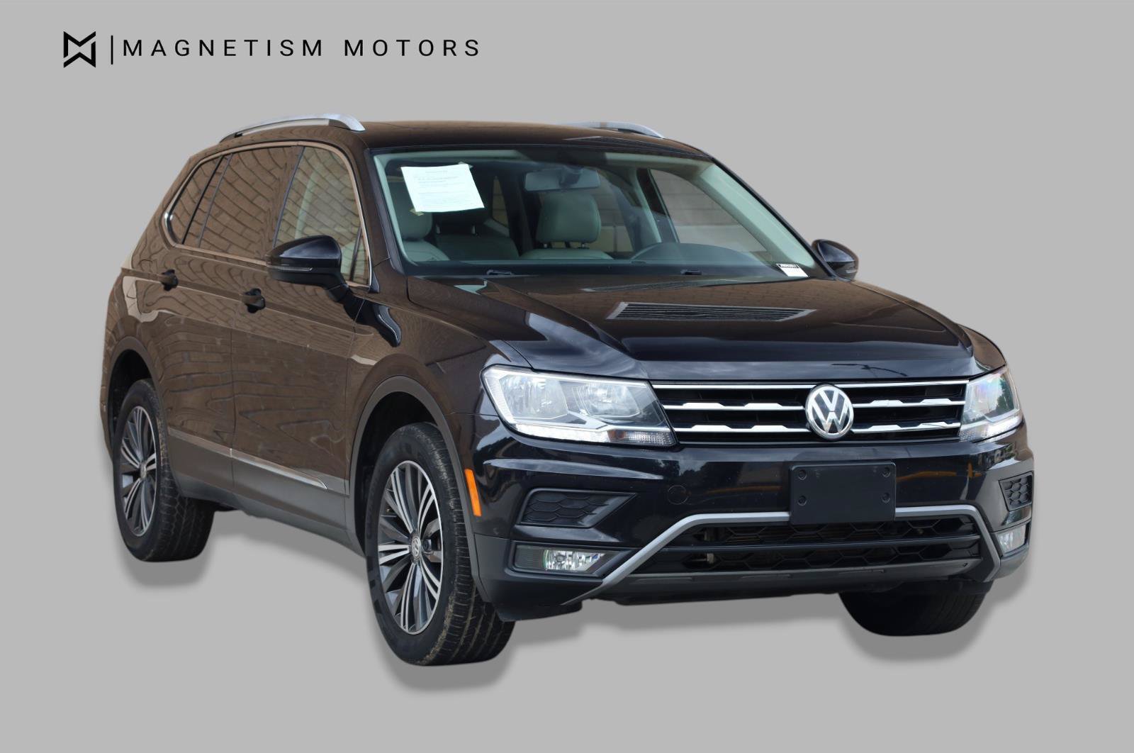 Used 2018 Volkswagen Tiguan SEL AWD/4WD image 4