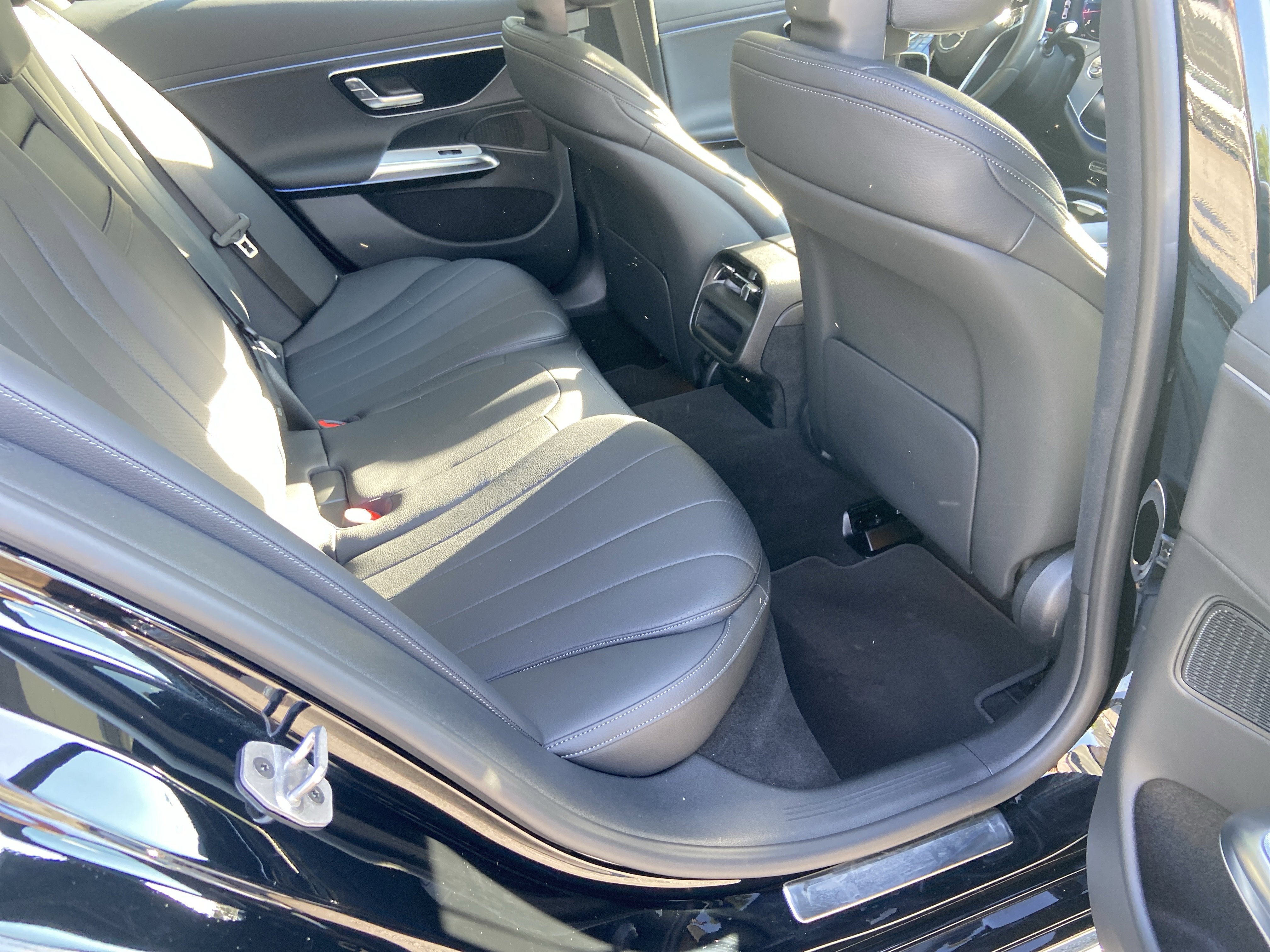 Certified 2025 Mercedes-Benz E 350 4MATIC Sedan image 44