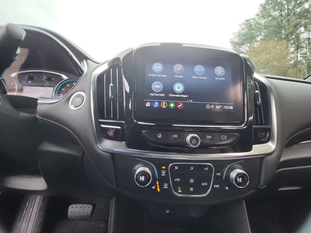 Used 2023 Chevrolet Traverse LT w/ Midnight/Sport Edition image 18