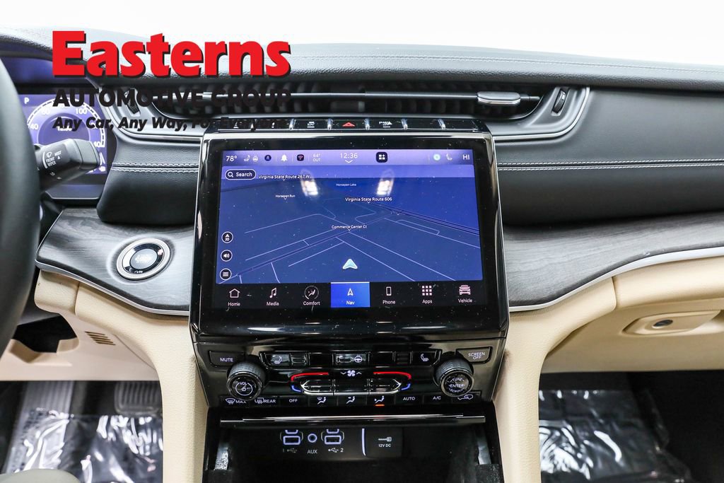 Used 2022 Jeep Grand Cherokee L Limited image 12