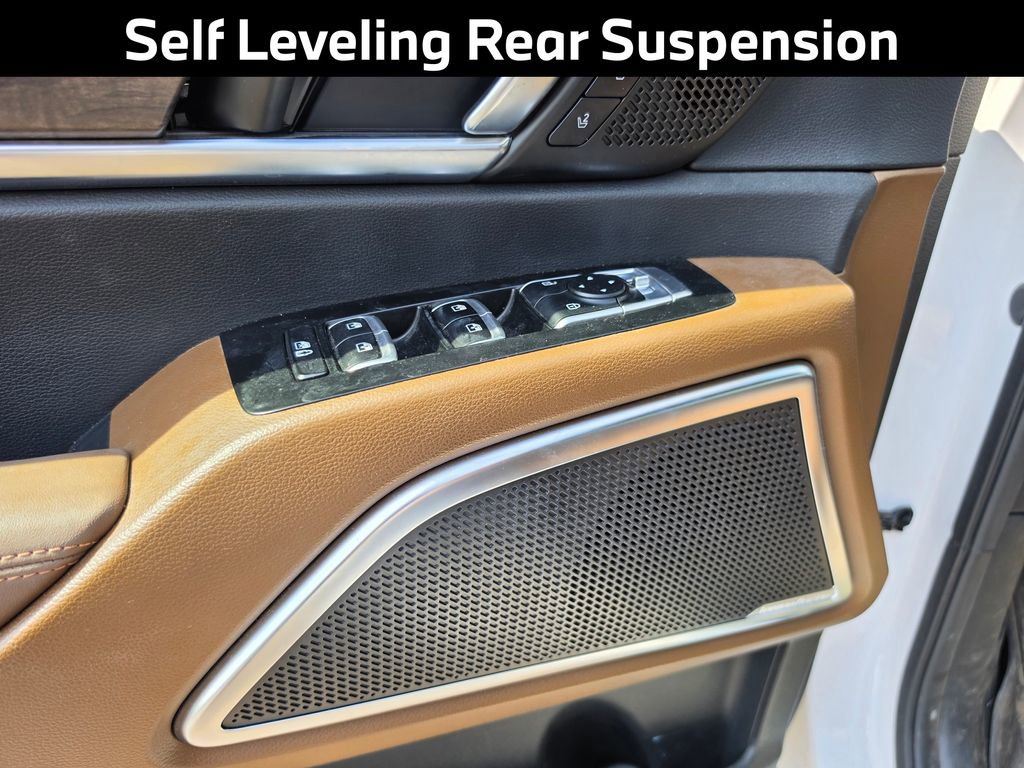 Used 2022 Kia Telluride SX w/ SX Prestige Package AWD/4WD image 12