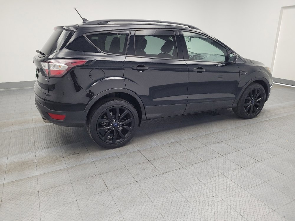 Used 2018 Ford Escape SE w/ SE Sport Appearance Package FWD image 10
