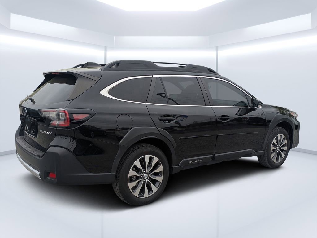 Used 2024 Subaru Outback Limited image 3