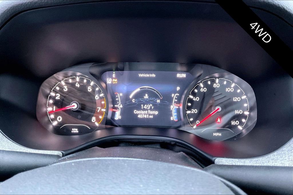 Used 2024 Jeep Compass Latitude image 13