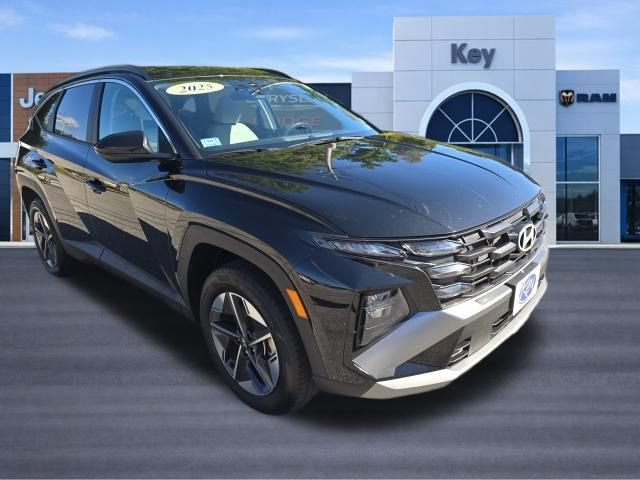Used 2025 Hyundai Tucson SEL AWD/4WD image 3