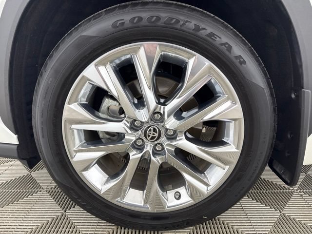 Used 2020 Toyota Highlander Limited AWD/4WD image 9