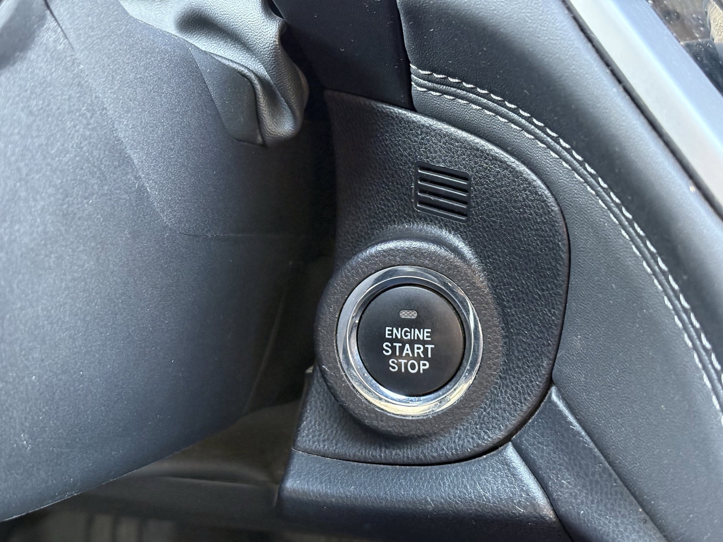 Used 2020 Subaru Outback Limited AWD/4WD image 18