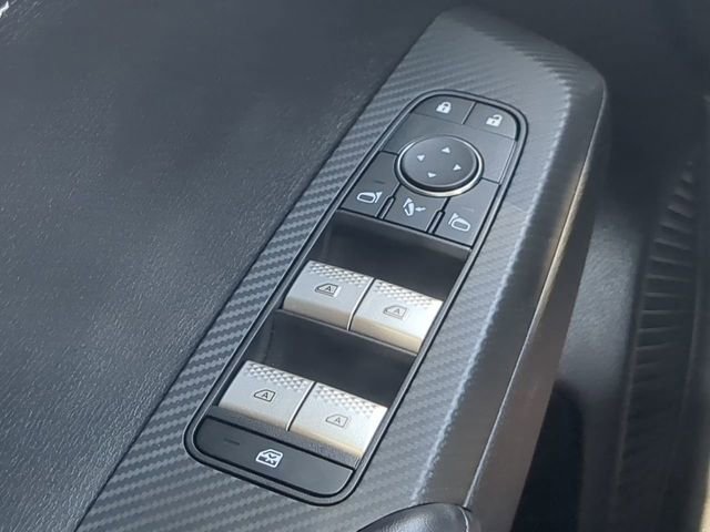 Used 2024 Mitsubishi Outlander SE image 25