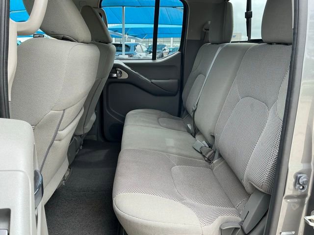 Used 2018 Nissan Frontier SV RWD image 8