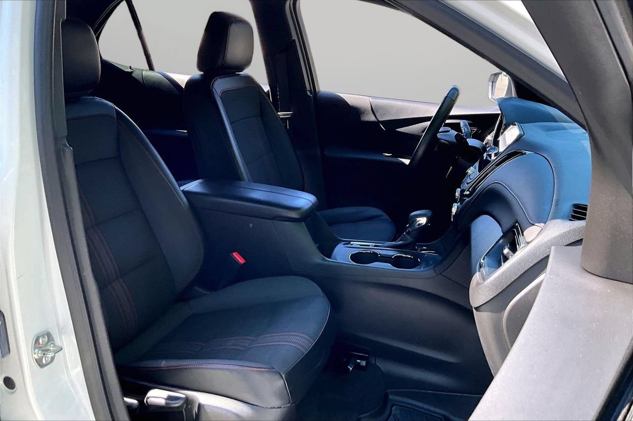 Used 2024 Chevrolet Equinox RS FWD image 21