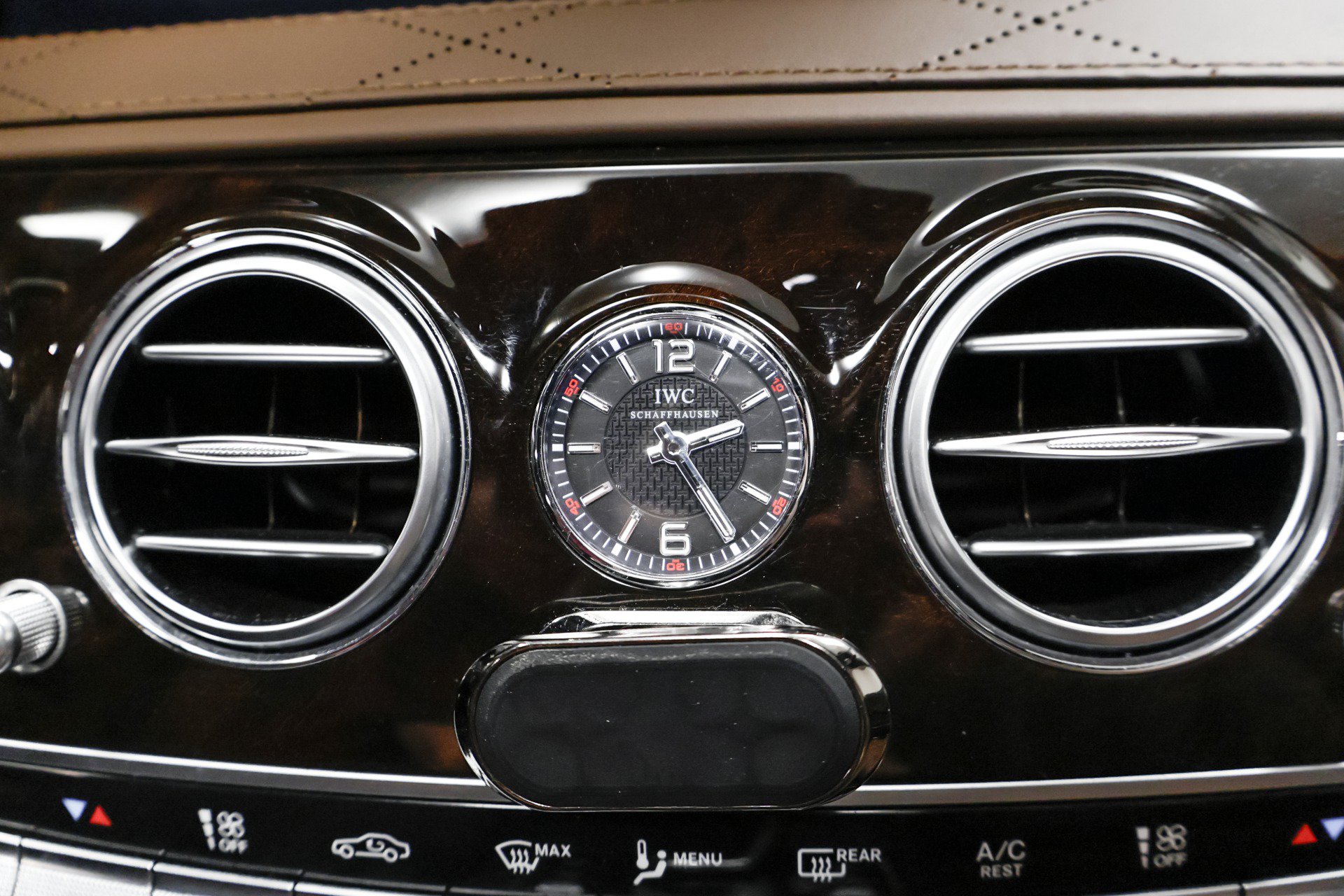 Used 2019 Mercedes-Benz Maybach S 560 4MATIC image 42