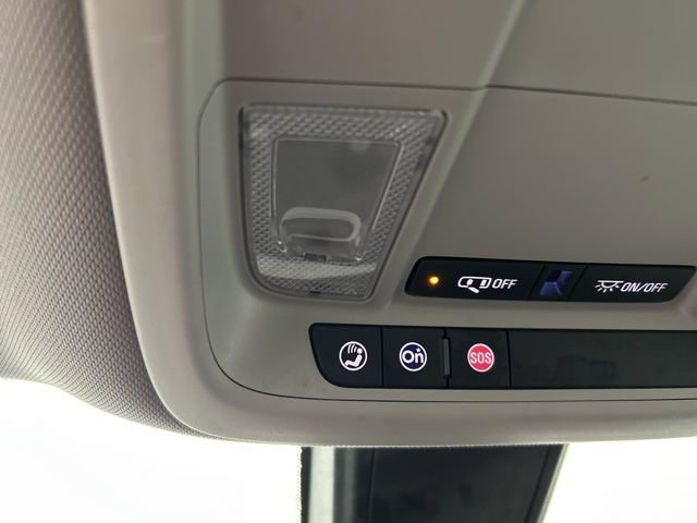 Used 2017 Chevrolet Malibu LT image 12