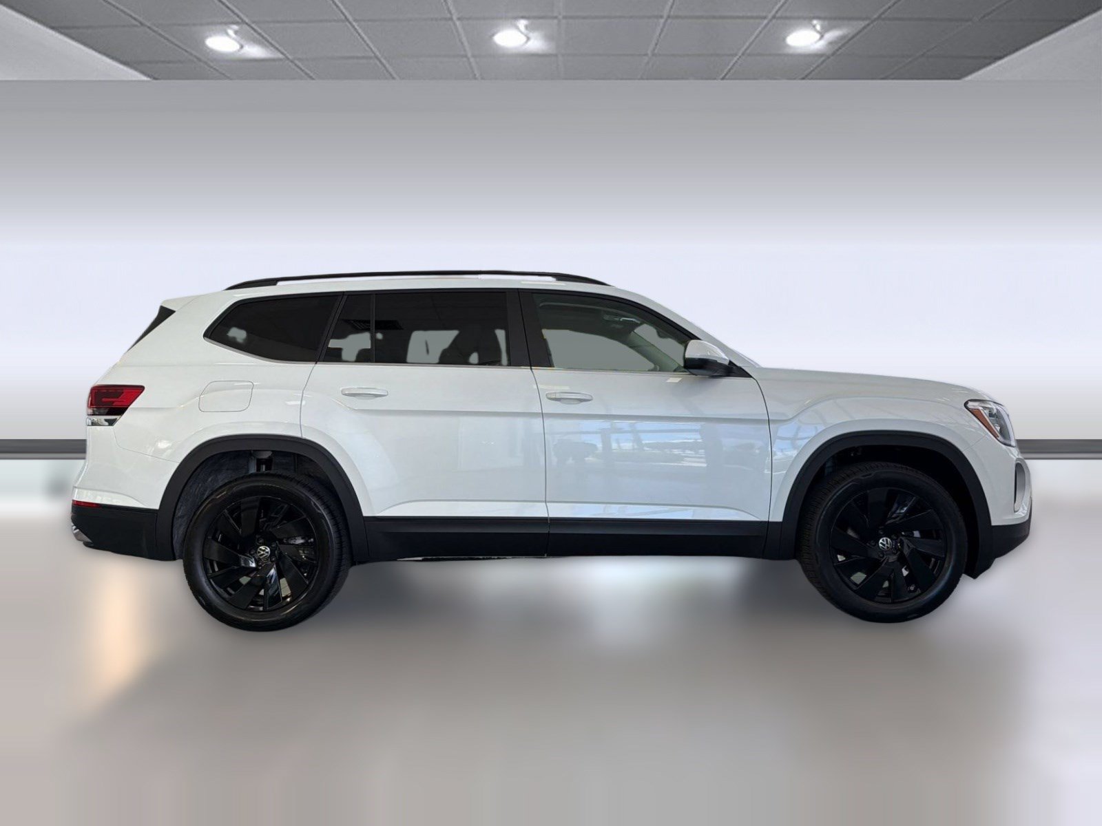 New 2026 Volkswagen Atlas SE FWD image 8