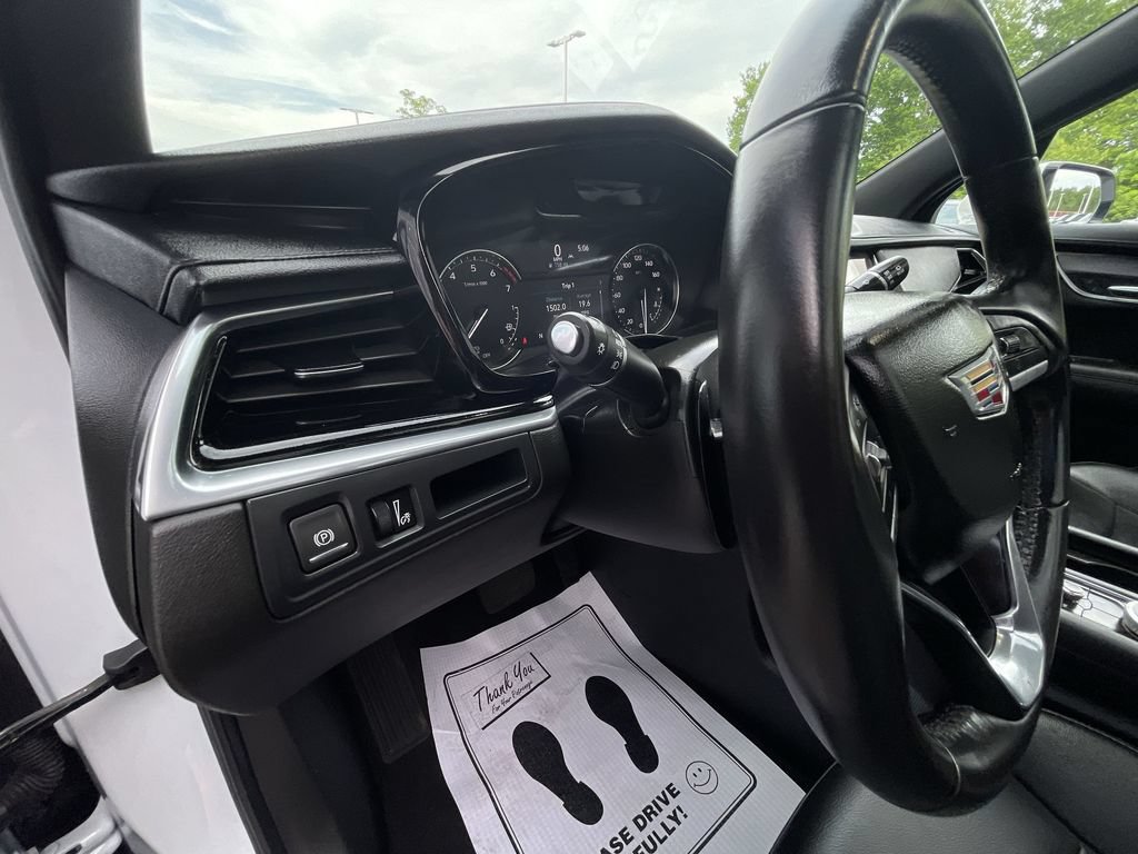Used 2024 Cadillac XT6 Luxury w/ LPO, Floor Liner Package AWD/4WD image 17